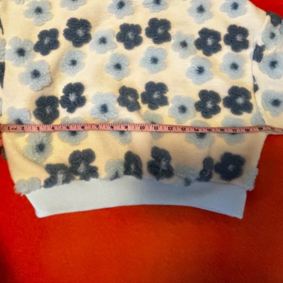 Maison de syndrome x Dress mafia white & blue 3D flowers brushed sweatshirt NWT - Picture 11 of 14